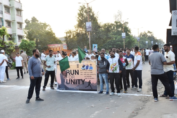 The Run for Unity rally at Modasa in Aravalli was flagged off by the District Collector.