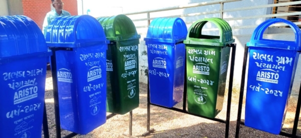 Rabhda village of Rajula in Amreli district placed dustbins in public places