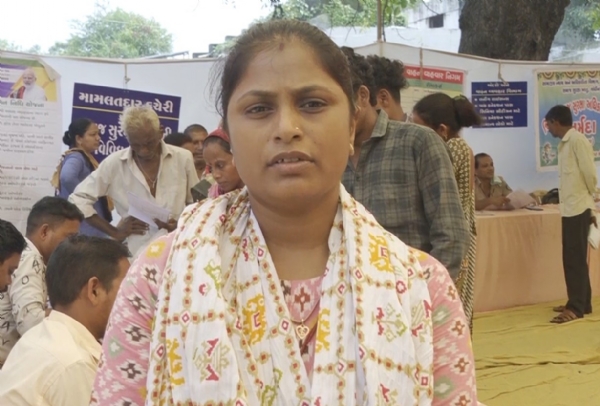 Through Sevasetu, Bhavika Baria got the benefit of government service at her doorstep