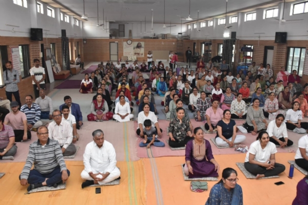 Gujarat State Yoga Board celebrated the first World Meditation Day in Morbi