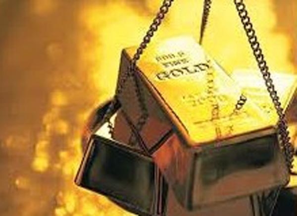 Gold lost its luster on polling day, silver unchanged