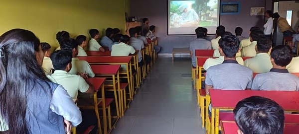 Efforts for voting awareness by showing films in colleges at Morbi and at Wankaner