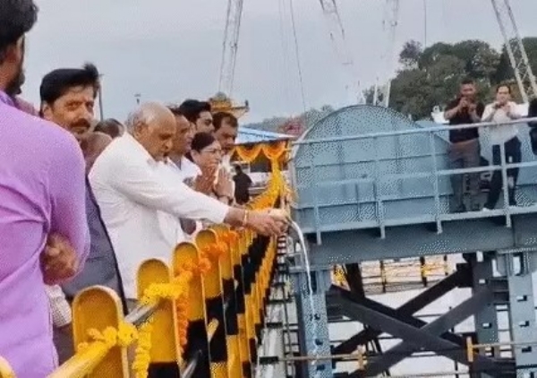 નર્મદા ડેમની સપાટી 138.68 મીટર થઈ,5 ગેટ ખોલી 60 હજાર ક્યુસેક પાણી છોડયુ