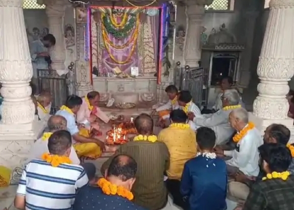 દશમના પવિત્ર દિવસે પાટણમાં પદ્મનાભ મંદિર ખાતે ત્રિવિધ ધાર્મિક પ્રસંગોની ભક્તિમય ઉજવણી તથા પલ્લી ભરવામાં આવી
