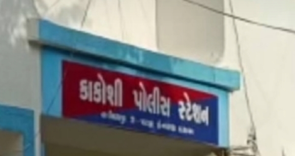 પરિણીત મહિલાએ પુર્વ પરિચિત યુવકનો સંપર્ક તોડતાં ઉશ્કેરાયેલા યુવકે ઘરમાં ઘૂસીને હુમલો