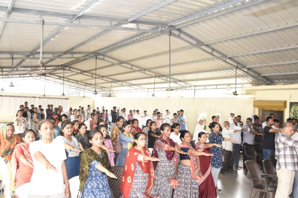 ધારાસભ્ય અર્જુન મોઢવાડિયાની ઉપસ્થિતિમાં બખરલા ખાતે વિકાસ સપ્તાહ ઉજવણીનો કાર્યક્રમ યોજાયો.