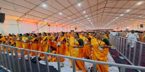 વિસનગરમાં 305 ભજન મંડળીઓ સાથે 11 હજાર બહેનો ભજન સંધ્યામાં જોડાઈ, મુખ્યમંત્રીએ કરાવ્યું હાસ્યમય કાર્યક્રમ