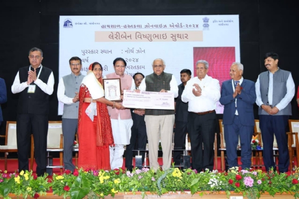 ગુજરાતના હાથશાળ-હસ્તકલા ક્ષેત્રે સિદ્ધિ પ્રાપ્ત ૧૯ કારીગરોને પુરસ્કૃત કરાશે*