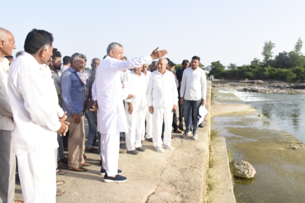 કુંવરજી બાવળીયાએ પોરબંદર જિલ્લામાં સિંચાઈ વિભાગના વિવિધ વિકાસ કાર્યોની મુલાકાત લીધી.