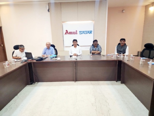 મહેસાણા દૂધ સાગર ડેરી ખાતે નિયામક મંડળની બેઠક, પશુપાલકોના હિત માટે ચર્ચા વિચારણા