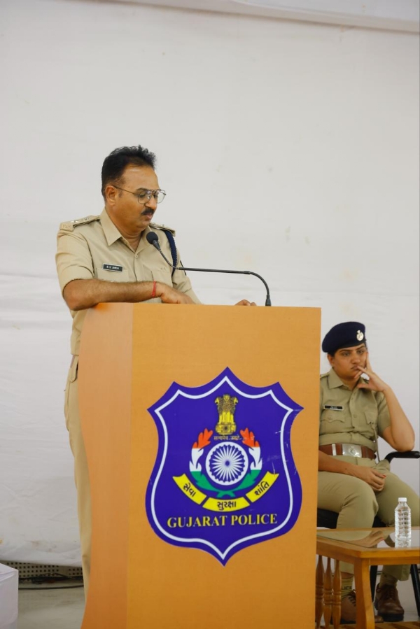 પોરબંદર પોલીસ દ્વારા વિઝા ફ્રોડ જાગૃતિ સેમિનાર યોજાયો.