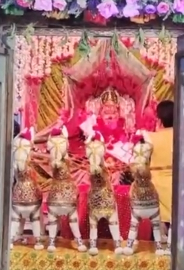પાટણના મહાલક્ષ્મી મંદિરોમાં દિવાળીની ભક્તિમય ઉજવણી