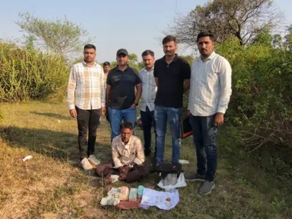ચોરી આરોપી