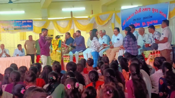 માંગરોળમાં સમસ્ત કોળી સમાજ યુવા મંડળ દ્વારા છાત્રો, નિવૃત કર્મચારીઓનો સન્માન સમારોહ યોજાયો.