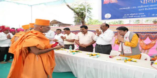 બિલિયાગામમાં ‘માનવ ઉત્કર્ષ મહોત્સવ’ની ભવ્ય ઉજવણી તથા ધારાસભ્ય બલવંતસિંહ રાજપૂતે પોથીયાત્રાનું પ્રસ્થાન કરાવ્યું