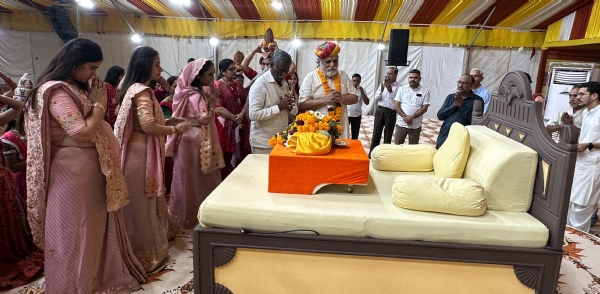 વાલિયા ખાતે શ્રીમદ્દ ભાગવત સપ્તાહ નિમિત્તે ભવ્ય પોથીયાત્રા નિર્વિધ્ને સંપન્ન વાલિયા ખાતે શ્રીમદ્દ ભાગવત સપ્તાહ નિમિત્તે ભવ્ય પોથીયાત્રા નિર્વિધ્ને સંપન્ન