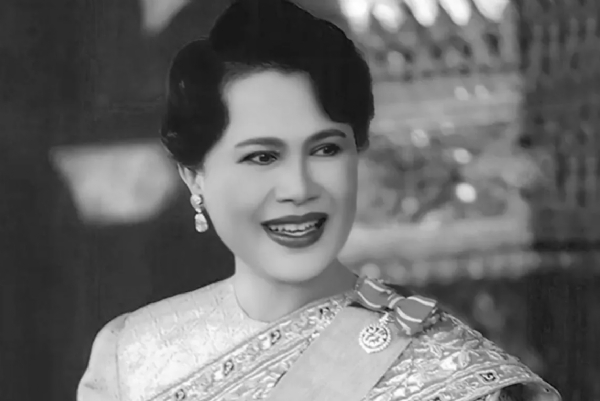 થાઇલેન્ડની રાણી માતા સિરિકિતનું 93 વર્ષની વયે અવસાન થાઇલેન્ડની રાણી માતા સિરિકિતનું 93 વર્ષની વયે અવસાન