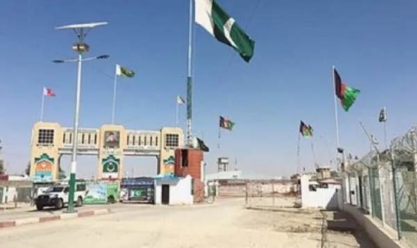 પાકિસ્તાન-અફઘાનિસ્તાન સરહદ પર વેપાર પ્રવૃત્તિઓ સ્થગિત, ચમન ક્રોસિંગ ખોલવાના દાવા ખોટા પાકિસ્તાન-અફઘાનિસ્તાન સરહદ પર વેપાર પ્રવૃત્તિઓ સ્થગિત, ચમન ક્રોસિંગ ખોલવાના દાવા ખોટા