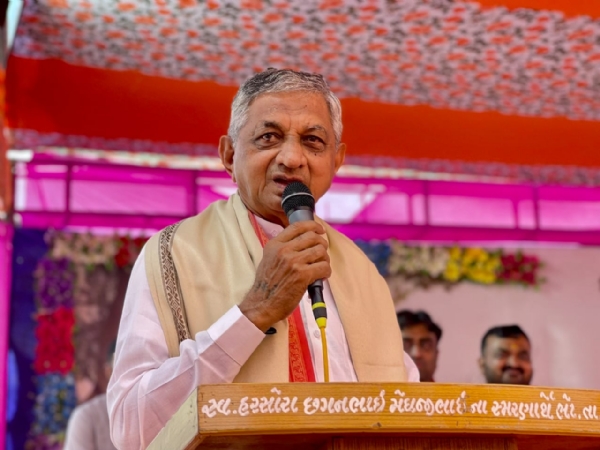 ખાંભા તાલુકાના ઈંગોરાળા (ભાડ) ગામે “મારું ગામ એ જ મારો પરિવાર” કાર્યક્રમમાં મંત્રી કુંવરજી બાવલિયાની ઉપસ્થિતિ ખાંભા તાલુકાના ઈંગોરાળા (ભાડ) ગામે “મારું ગામ એ જ મારો પરિવાર” કાર્યક્રમમાં મંત્રી કુંવરજી બાવલિયાની ઉપસ્થિતિ