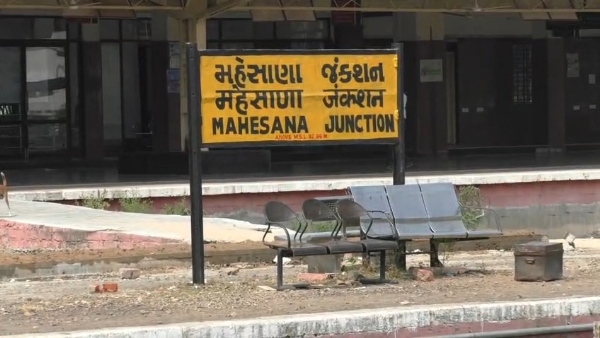 કલોલ પરિવારની ટ્રેનમાં બેગ ચોરી, ચાર મોબાઈલ ફરાર