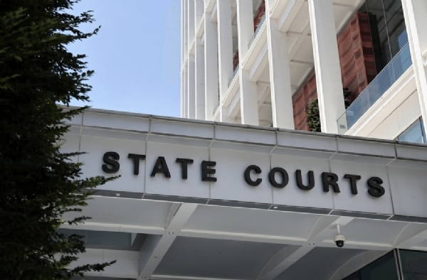 સિંગાપોરમાં સ્ટાફ નર્સ તરીકે કામ કરતી એક ભારતીય નાગરિકને છેડતી બદલ એક વર્ષ અને બે મહિનાની જેલની સજા સિંગાપોરમાં સ્ટાફ નર્સ તરીકે કામ કરતી એક ભારતીય નાગરિકને છેડતી બદલ એક વર્ષ અને બે મહિનાની જેલની સજા