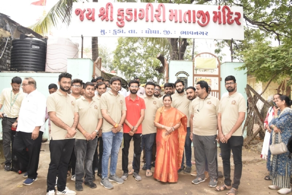 ઘોઘા તાલુકાના કુડા બીચ ખાતે સ્વચ્છતા અભિયાન યોજાયું ઘોઘા તાલુકાના કુડા બીચ ખાતે સ્વચ્છતા અભિયાન યોજાયું