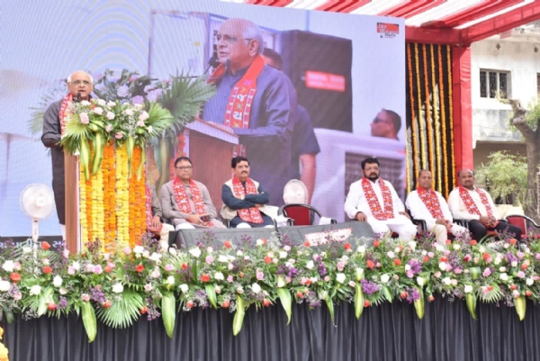 ‘વિકસિત ગુજરાત’ માટે ‘વિકાસ અને વિરાસત’નું સંતુલન જરૂરી: ભૂપેન્દ્ર પટેલનું ગોઝારિયામાં ઉદબોધન ‘વિકસિત ગુજરાત’ માટે ‘વિકાસ અને વિરાસત’નું સંતુલન જરૂરી: ભૂપેન્દ્ર પટેલનું ગોઝારિયામાં ઉદબોધન