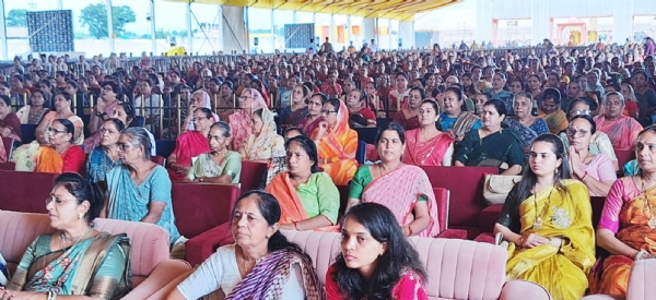 વાલિયા ભાગવત જ્ઞાન યજ્ઞના બીજા દિવસે ભગવાન શ્રી કૃષ્ણના રાસનો લ્હાવો લીધો