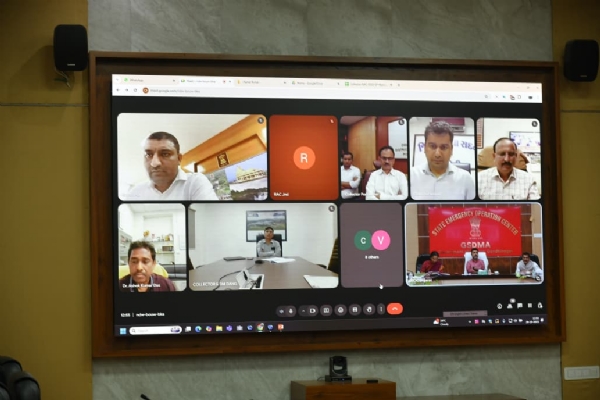 SEOC, ગાંધીનગર ખાતે બેઠક યોજાઈ SEOC, ગાંધીનગર ખાતે બેઠક યોજાઈ