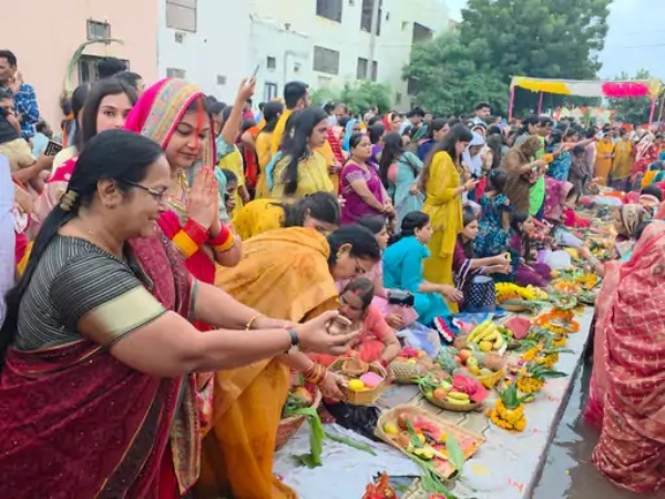 જામનગરમાં છઠ્ઠ પૂજાની ઉજવણી