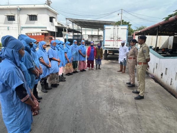 હાર્બર મરીન પોલીસ દ્વારા મહિલા અવેરનેશ કાર્યક્રમ યોજાયો. હાર્બર મરીન પોલીસ દ્વારા મહિલા અવેરનેશ કાર્યક્રમ યોજાયો.