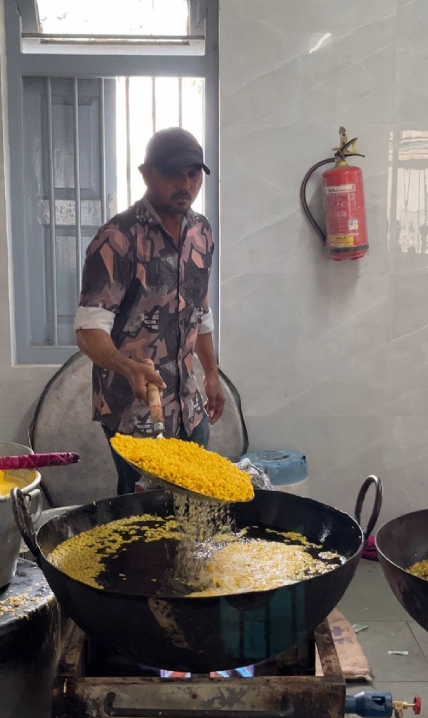 પોરબંદરમાં જલારામ જયંતીની ઉજવણીની તડામાર તૈયારીઓ શરૂ. પોરબંદરમાં જલારામ જયંતીની ઉજવણીની તડામાર તૈયારીઓ શરૂ.