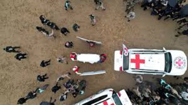 ગાઝામાં રેડ ક્રોસે હમાસ પાસેથી મેળવેલા બીજા બંધકનો મૃતદેહ ઇઝરાયલને સોંપ્યો ગાઝામાં રેડ ક્રોસે હમાસ પાસેથી મેળવેલા બીજા બંધકનો મૃતદેહ ઇઝરાયલને સોંપ્યો