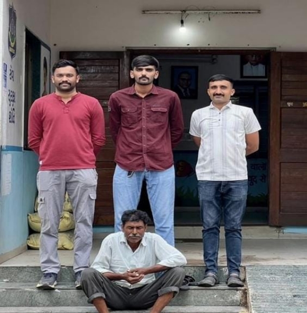 બગસરા પોલીસે E-FIR સહિત ટેકનિકલ માહિતી આધારે ઝડપી મોબાઇલ ચોર પકડ્યો