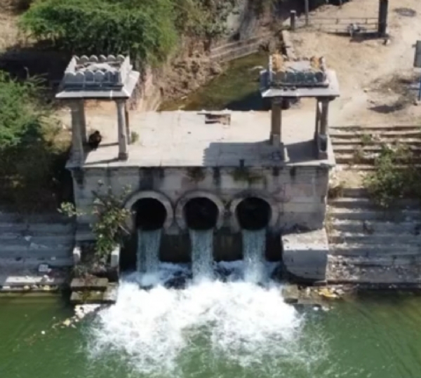 પાટણમાં નર્મદા કેનાલ વાલ્વ તૂટતાં બે દિવસ એક ટાઈમ પાણી પુરવઠો પાટણમાં નર્મદા કેનાલ વાલ્વ તૂટતાં બે દિવસ એક ટાઈમ પાણી પુરવઠો