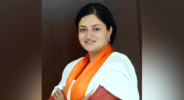 સાંસદ પૂનમબેન માડમ સાંસદ પૂનમબેન માડમ