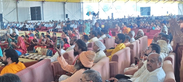 વાલિયા ખાતે સપ્તાહમાં ભક્તિમાં સંગીતનું મહત્વ રમેશભાઈ ઓઝાએ સમજાવ્યું