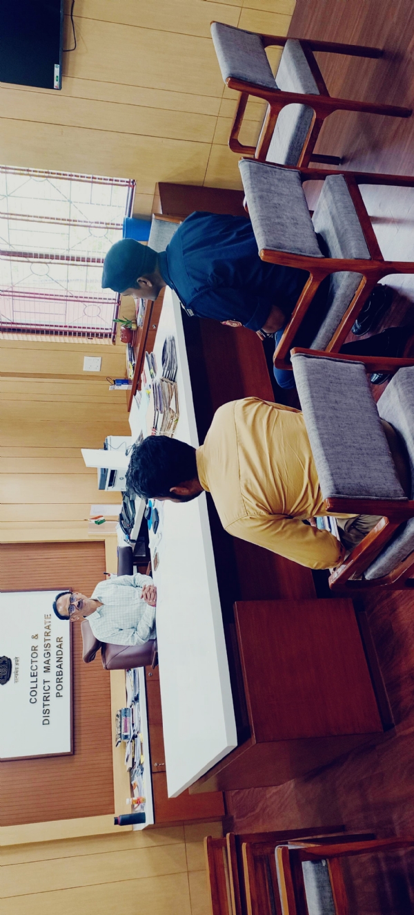 પોરબંદર જિલ્લામાં સંભવિત ભારે વરસાદ અને વાવાઝોડાની પરિસ્થિતિને ધ્યાને લઈ NDRFની ટીમ ફાળવવામાં આવી.