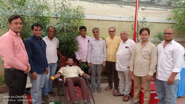 પોરબંદરમાં જલારામ જયંતિ નિમિતે મહારક્તદાન કેમ્પ યોજાયો.