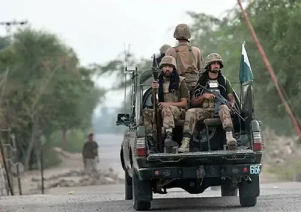 બલુચિસ્તાનમાં બળવાખોરો સામે લશ્કરી કાર્યવાહીમાં 25 આતંકવાદીઓ માર્યા ગયા, ખૈબર પખ્તુનખ્વામાં છ સૈનિકો માર્યા બલુચિસ્તાનમાં બળવાખોરો સામે લશ્કરી કાર્યવાહીમાં 25 આતંકવાદીઓ માર્યા ગયા, ખૈબર પખ્તુનખ્વામાં છ સૈનિકો માર્યા