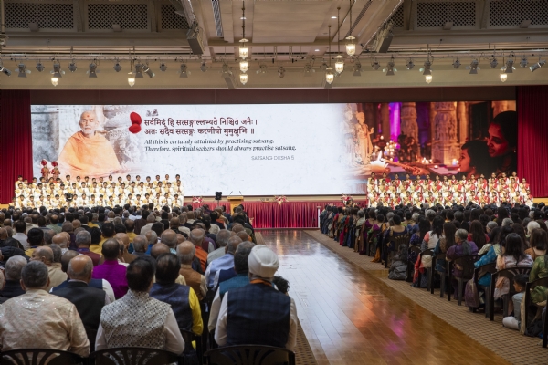 બી.એ.પી.એસ. સ્વામિનારાયણ મંદિર, લંડન બી.એ.પી.એસ. સ્વામિનારાયણ મંદિર, લંડન