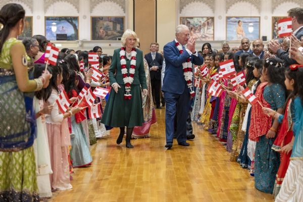 બી.એ.પી.એસ. સ્વામિનારાયણ મંદિર, લંડન બી.એ.પી.એસ. સ્વામિનારાયણ મંદિર, લંડન