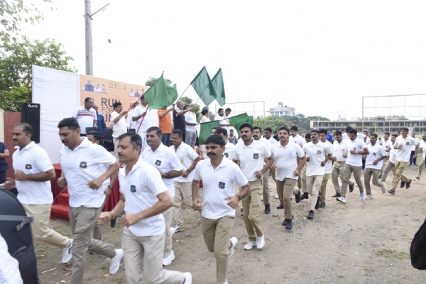 પોરબંદર ખાતે વન અને પર્યાવરણ મંત્રી  અર્જુન મોઢવાડિયાની ઉપસ્થિતિમાં ‘રન ફોર યુનિટી’ કાર્યક્રમ યોજાયો.