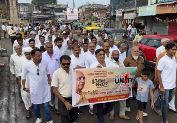 પાટણમાં રાષ્ટ્રીય એકતા દિવસની ઉજવણી સાથે સરદાર પટેલને શ્રદ્ધાંજલિ પાટણમાં રાષ્ટ્રીય એકતા દિવસની ઉજવણી સાથે સરદાર પટેલને શ્રદ્ધાંજલિ