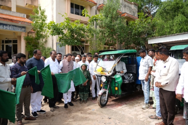 ધારાસભ્ય બલવંતસિંહ રાજપુતે ભારત રત્ન સરદાર પટેલની પ્રતિમાને ૧૫૦ મી જન્મ જયંતી નિમિત્તે પુષ્પાંજલિ અર્પણ કરી તેમજ અન્ય વિવિધ કાર્યક્રમોમાં ઉપસ્થિત રહ્યા ધારાસભ્ય બલવંતસિંહ રાજપુતે ભારત રત્ન સરદાર પટેલની પ્રતિમાને ૧૫૦ મી જન્મ જયંતી નિમિત્તે પુષ્પાંજલિ અર્પણ કરી તેમજ અન્ય વિવિધ કાર્યક્રમોમાં ઉપસ્થિત રહ્યા