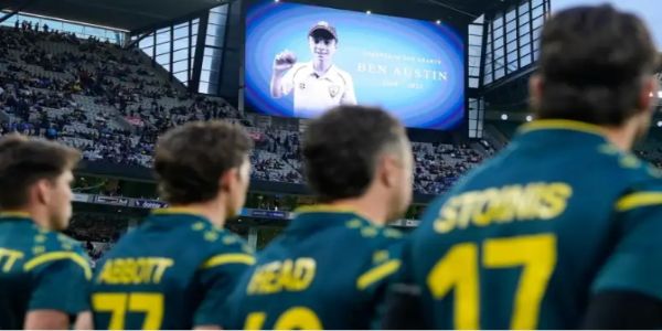 ઓસ્ટ્રેલિયા અને ભારતીય ટીમોએ 17 વર્ષીય ક્રિકેટર બેન ઓસ્ટિનને શ્રદ્ધાંજલિ આપી