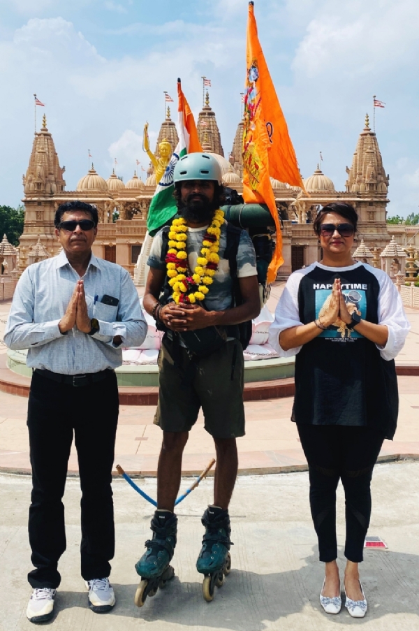 મધ્યપ્રદેશનો પાટીદાર યુવાન સ્કેટિંગ પર ભારત ભ્રમણ કરતા ગુજરાત આવી પહોંચ્યો