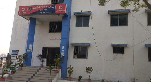 અમરોલી પોલીસ