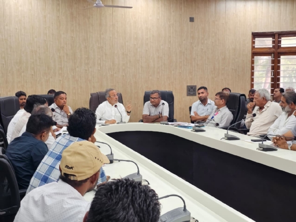 બરડા પંથકના ખેડૂતોના વીજ પ્રશ્ન અંગે લેવાયો નિર્ણય.