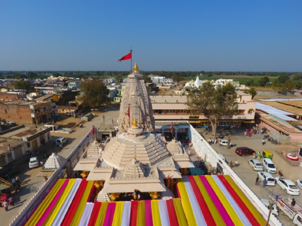 1200 વર્ષ જૂનું લાડોલ હરસિદ્ધ શક્તિપીઠ – સંતાનપ્રાપ્તિ માટે જાગૃત દેવી, દશેરાએ ચાંદી-તાંબાના ગરબાનો અનોખો ભોગ